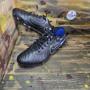 Women Nike Athletic Soccer Shoes Size 8 New‎